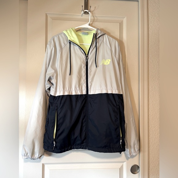 Men’s Size Small New Balance Lime Green Fleece Jacket - Picture 1 of 8